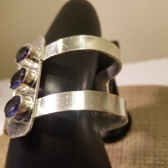 AWESOME BRACELET NWOT - Picture 3 of 8